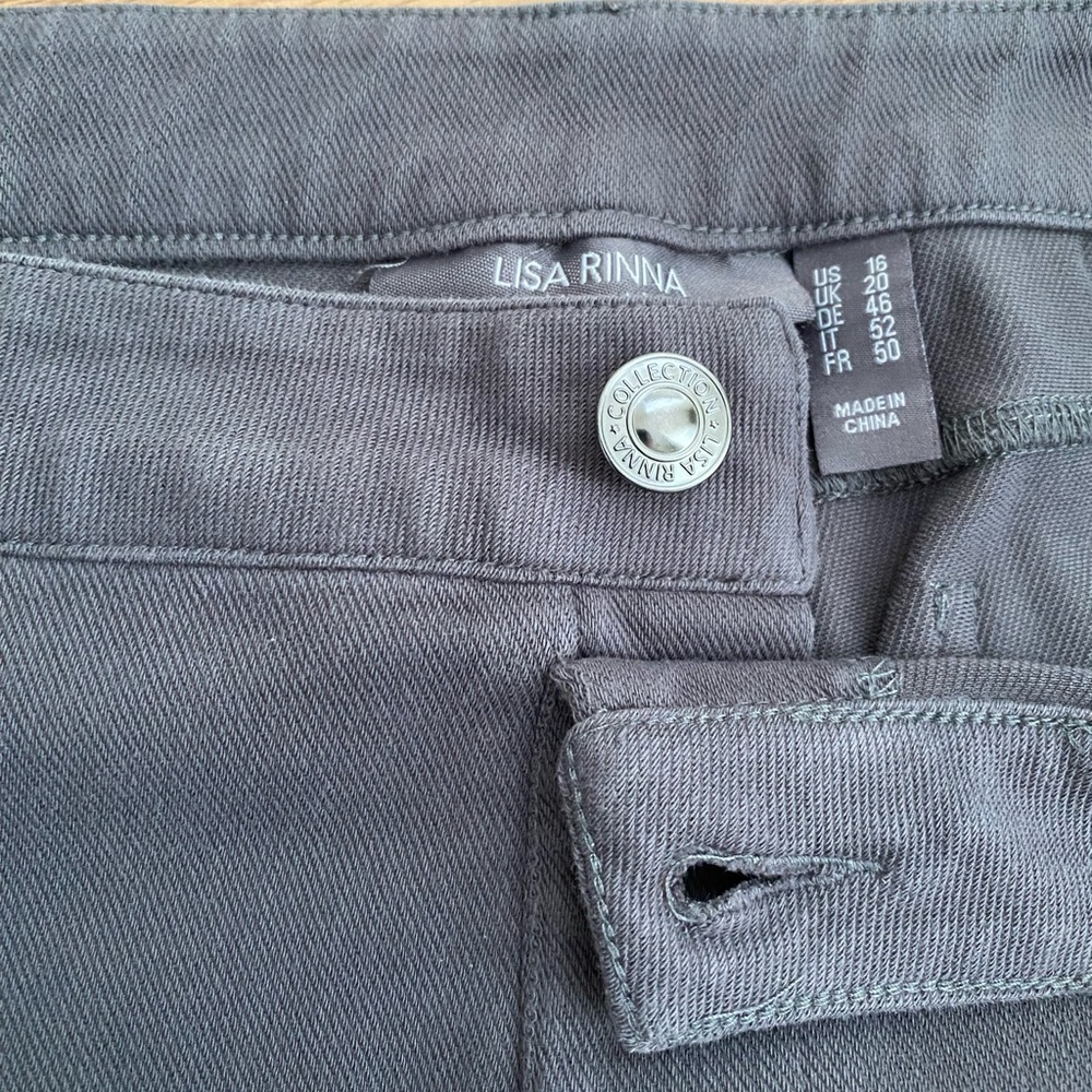 Lisa Rinna Collection pants 16 - Picture 2 of 10